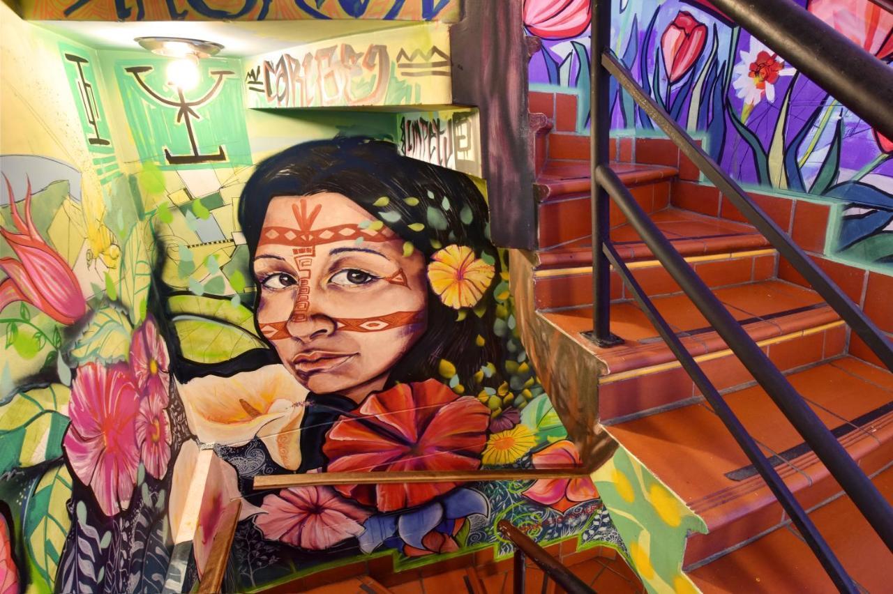 Hostel International House Co-Living Medellín Zewnętrze zdjęcie