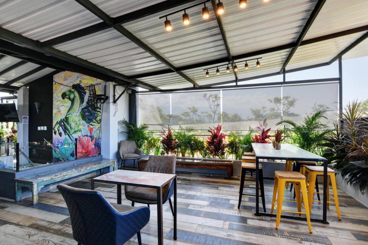 Hostel International House Co-Living Medellín Zewnętrze zdjęcie